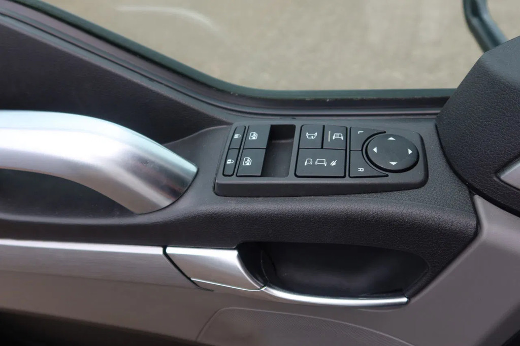 MAN 26.320 TGM Bak+Klep stuur lift as Bar klep 2.000 kg 8