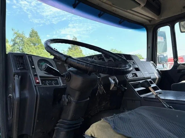 MAN 26.463 DF 6x4 MEILLER KIPPER (ZF16 MANUAL GEARBOX / ZF-INTARDER / FULL STEEL SUSPENSION / REDUCTION AXLES) 9