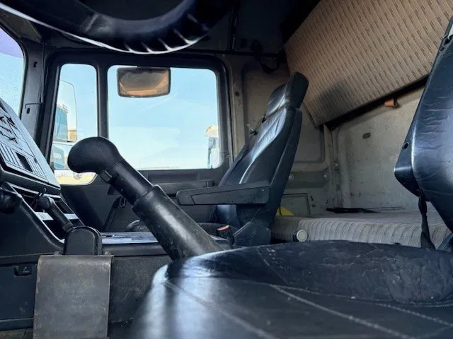 MAN 33.463 DFS 6x6 FULL SPRING SUSPENSION TRACTOR UNIT (EURO 2 / ZF16 MANUAL GEARBOX / FULL STEEL SUSPENSION / REDUCTIONS AXLES / HYDRAULIC KIT / ETC) 13