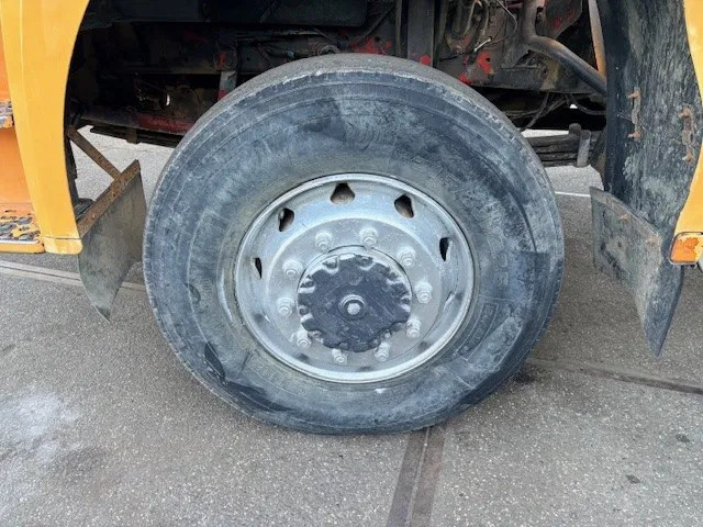 MAN 33.463 DFS 6x6 FULL SPRING SUSPENSION TRACTOR UNIT (EURO 2 / ZF16 MANUAL GEARBOX / FULL STEEL SUSPENSION / REDUCTIONS AXLES / HYDRAULIC KIT / ETC) 9