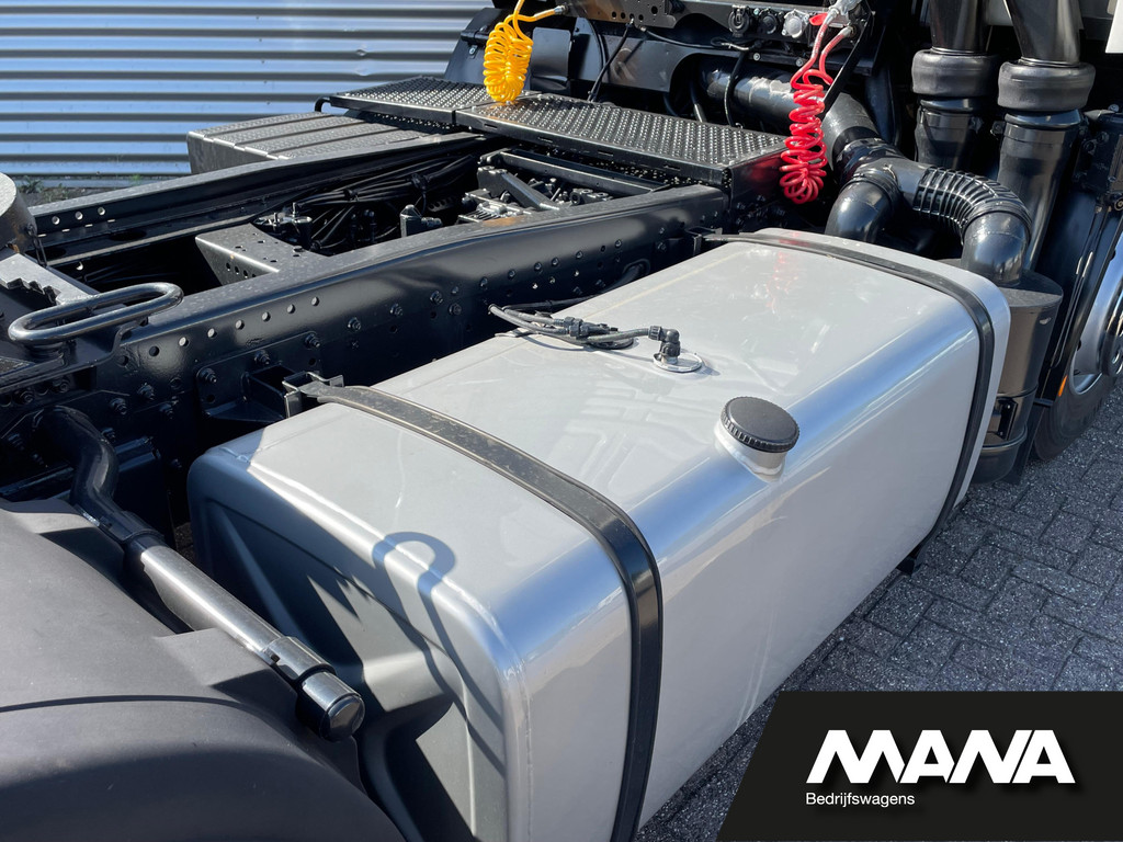 MAN F90 DIESEL V10 Commander NL REGISTRATIE / NIEUWSTAAT!! 8
