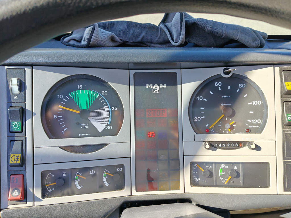 MAN L2000 OPRIJTRUCK, AUTOTRANSPORTER, OPRIJWAGEN , AUTOAMBULANCE 8