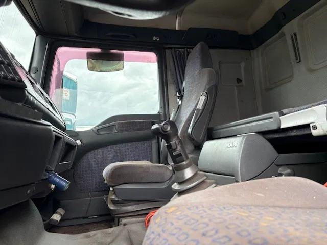 MAN TGA 18.460 FLT XL (6-CILINDER HEADS / ZF16 MANUAL GEARBOX / ZF-INTARDER / AIRCONDITIONING) 9