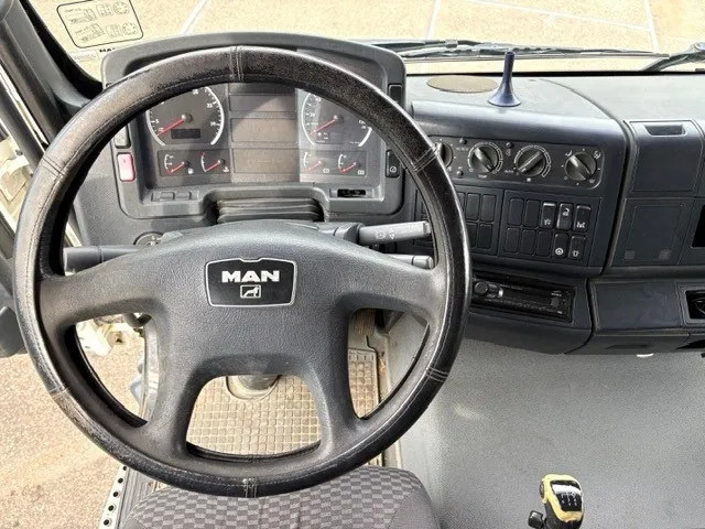 MAN TGA 33.460 BBS FULL STEEL SUSPENSION (ZF16 MANUAL GEARBOX / RETARDER / 13.000 KG. REDUCTION AXLES / HYDRAULIC KIT / AIRCONDITIONING) 8