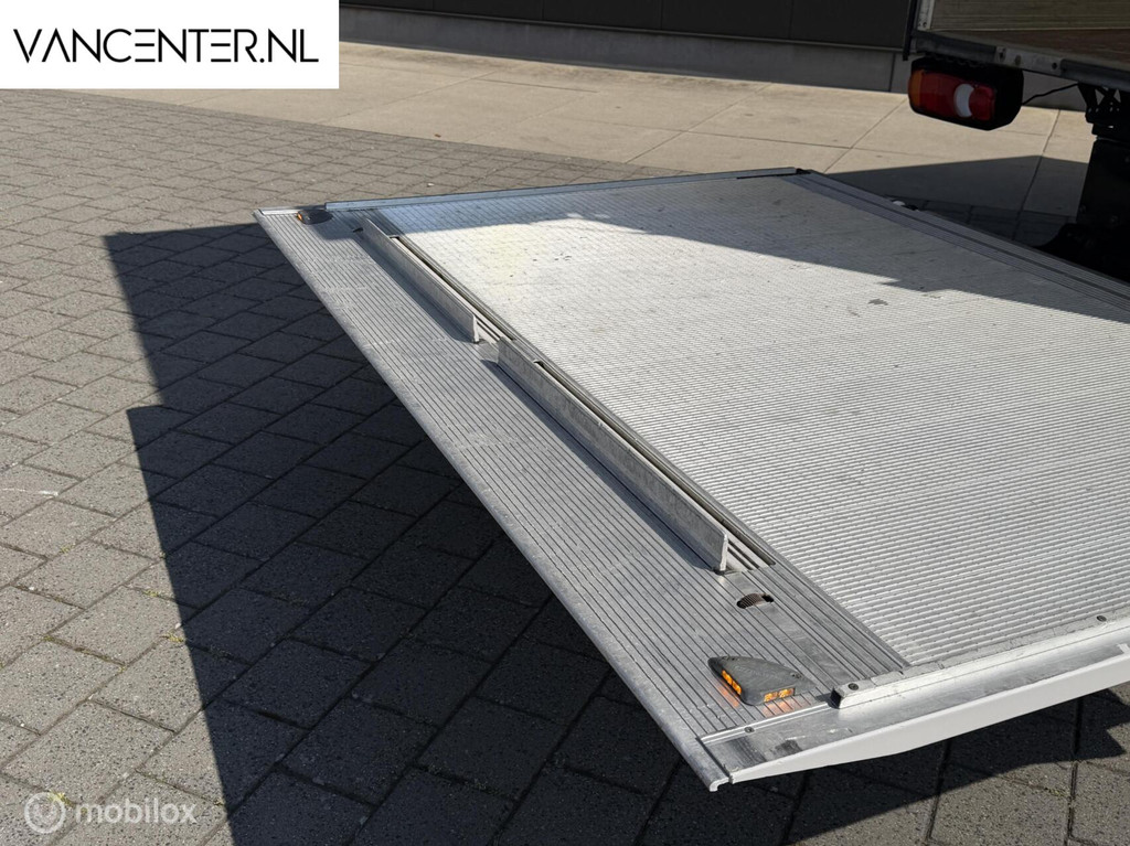 MAN TGE 2.0 TDI 140PK Bakwagen Laadklep Airco EURO 6 Crafter 11