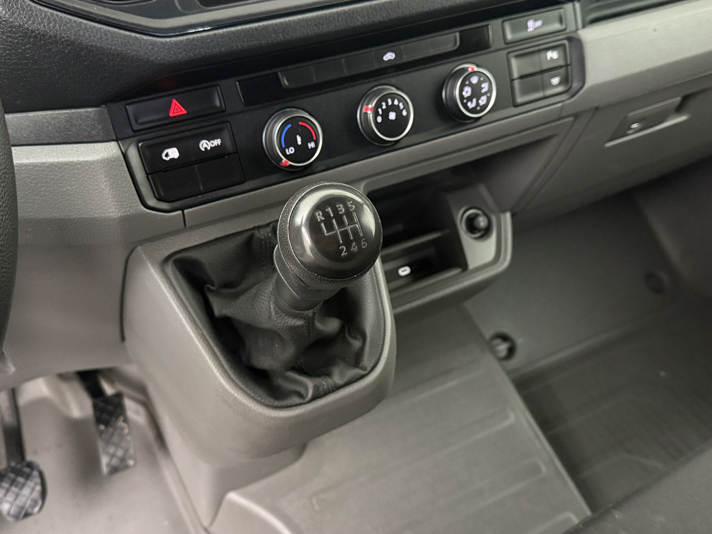 MAN TGE 2.0TDI 177PK DSG Automaat | Highline | Led Imperiaal | 3500Kg Trekhaak | 3-Persoons 15