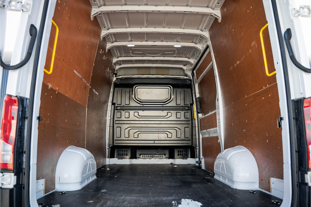 MAN TGE 2.0 TDI | L3H3 | 140PK | Trekhaak 3.0T | Camera | Carplay | Cruise | Airco 10