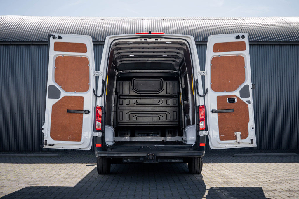 MAN TGE 2.0 TDI | L3H3 | 140PK | Trekhaak 3.0T | Camera | Carplay | Cruise | Airco 9