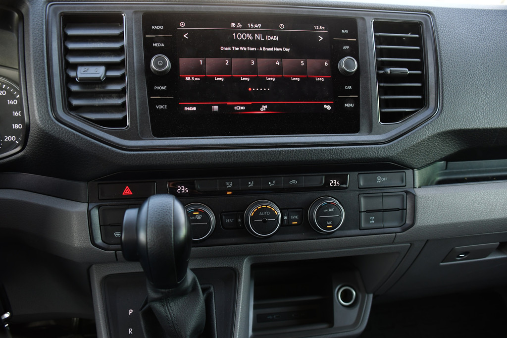 MAN TGE 3.180 35 2.0 L3H2 4x4 DC Cruise, Camera, Carplay, LED, Voorruit verwarming, Multimedia, 177pk, Automaat, Uniek! 19