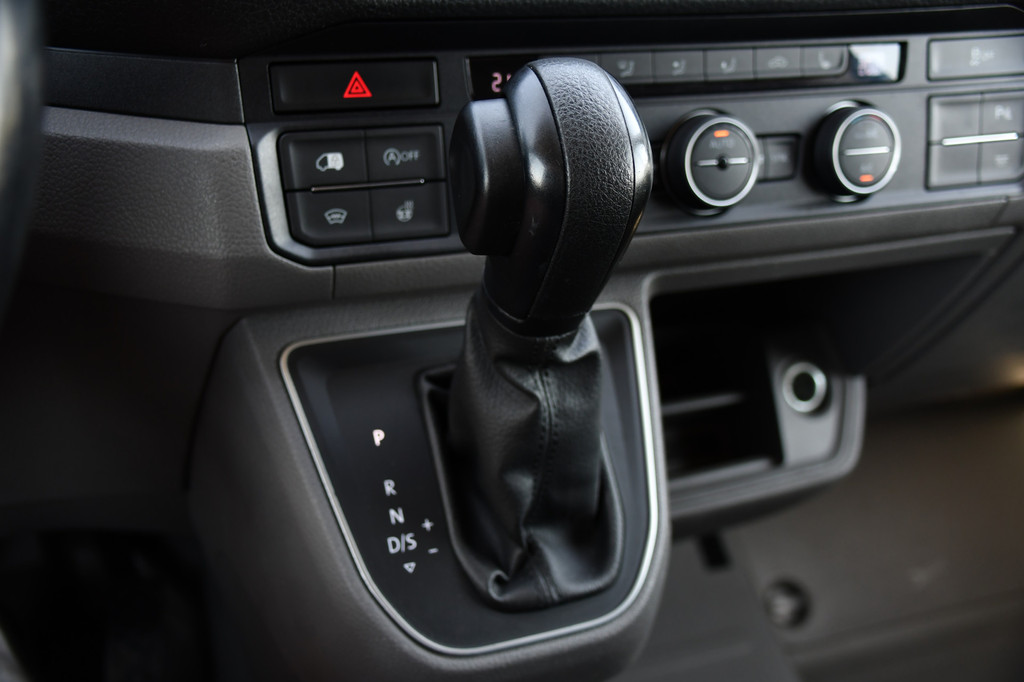 MAN TGE 3.180 35 2.0 L3H2 Black Edition FULL Options! Adaptieve Cruise, Camera, Carplay, 2 x Schuifdeur, LED, Clima, Stoelverarming, Multimedia, Stuurverwarming, Uniek! 19