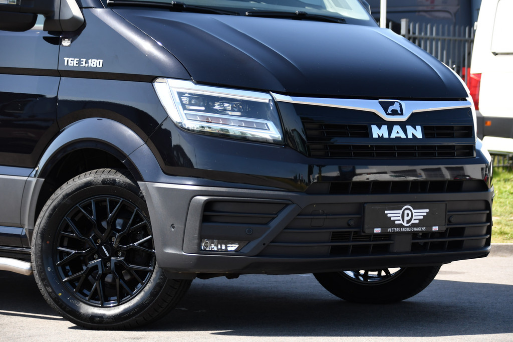 MAN TGE 3.180 35 2.0 L3H2 Black Edition FULL Options! Adaptieve Cruise, Camera, Carplay, 2 x Schuifdeur, LED, Clima, Stoelverarming, Multimedia, Stuurverwarming, Uniek! 8