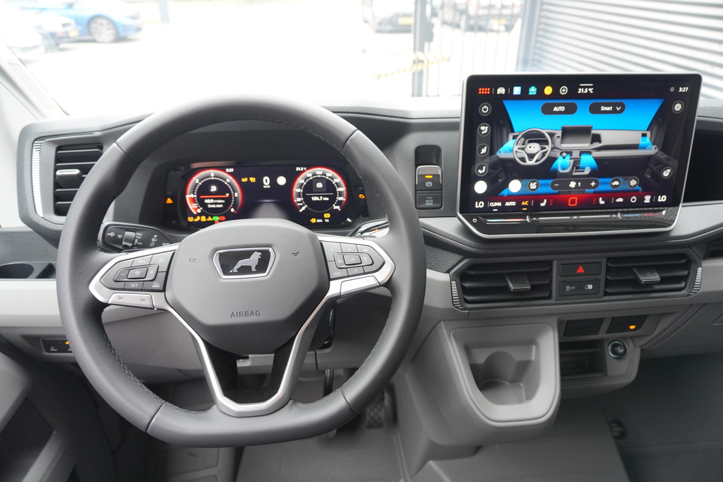 MAN TGE 35 2.0 Standaard L3 Hoog Man TGE 35 2.0 Standaard L3 Hoog Aut 2 schuifdeuren FACELIFT Commander BOMVOL! 15