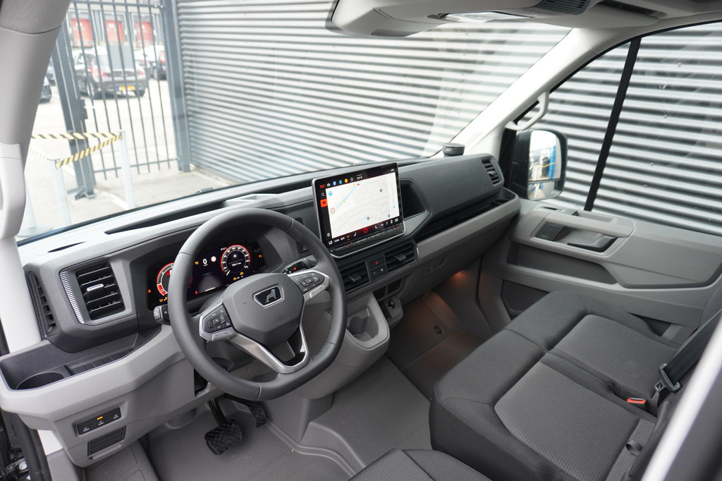 MAN TGE 35 2.0 Standaard L3 Hoog Man TGE 35 2.0 Standaard L3 Hoog Aut 2 schuifdeuren FACELIFT Commander BOMVOL! 18