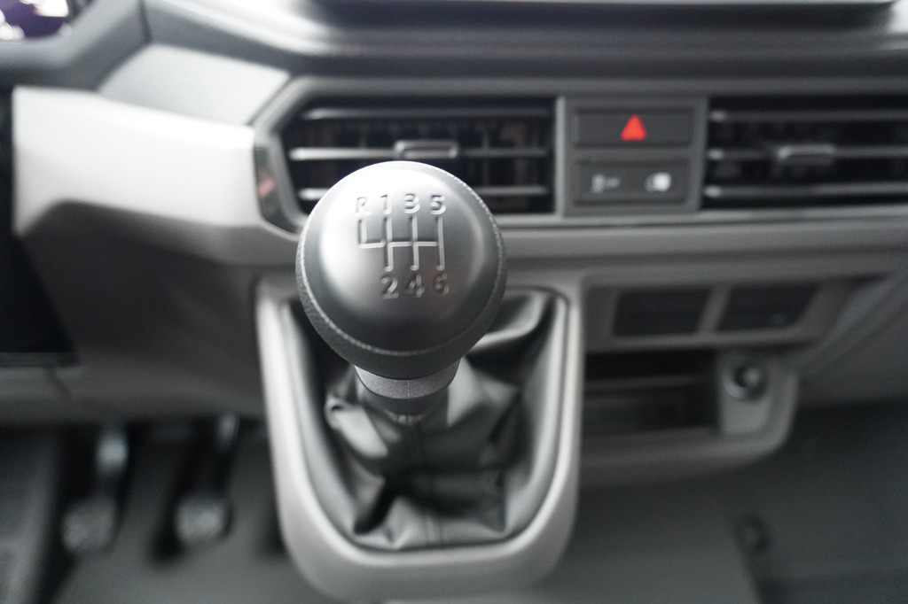 MAN TGE 35 2.0 Standaard L3 Normaal MAN TGE 3.180 L3H2 6 Handgeschakeld 14