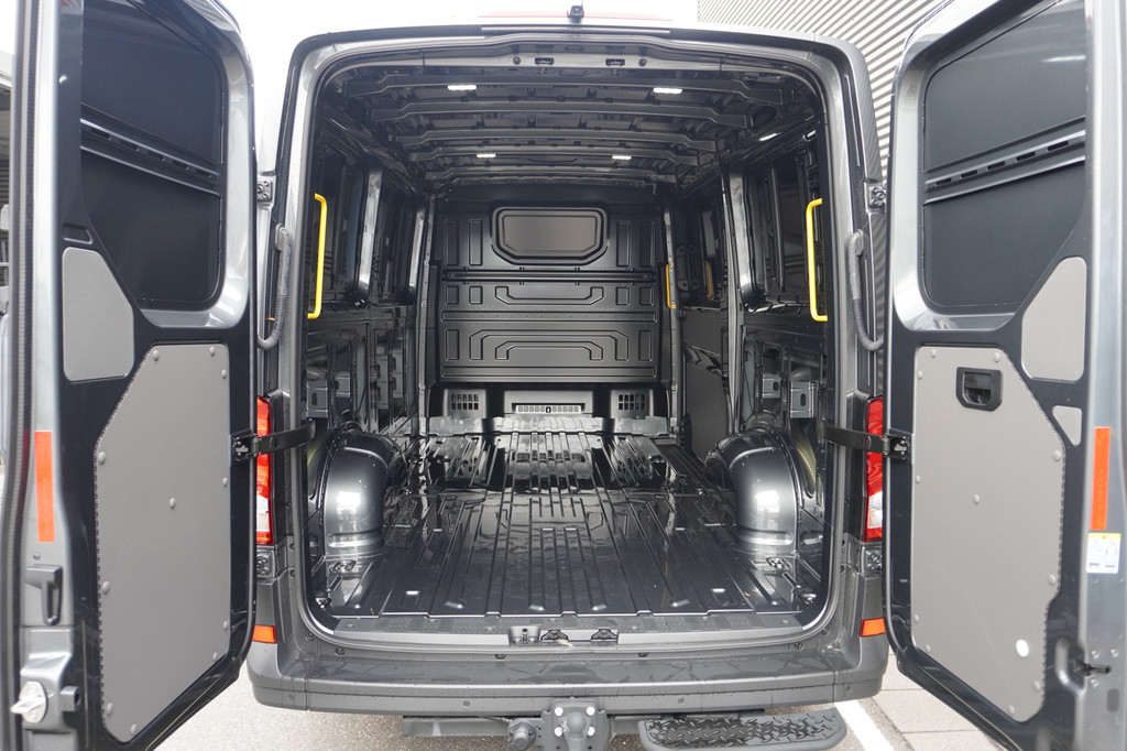 MAN TGE 35 2.0 Standaard L3 Normaal MAN TGE 3.180 L3H2 6 Handgeschakeld 9