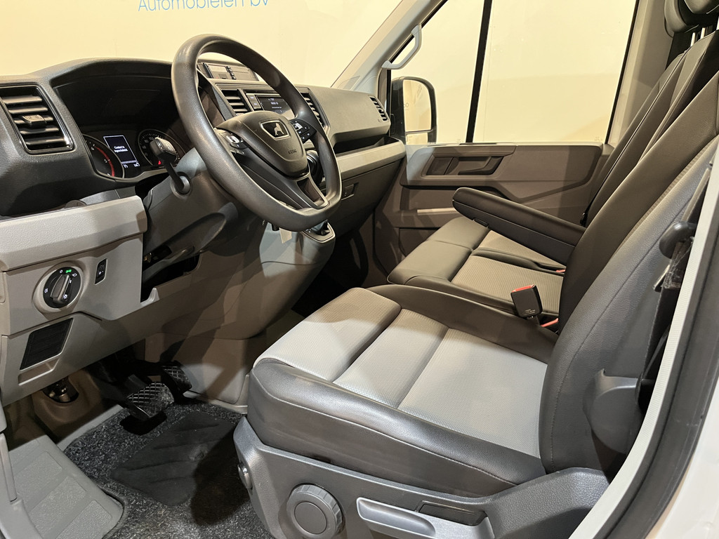 MAN TGE 50 2.0 L3H3 180 PK DL DSG Automaat / Servicebus / GVW 5.000 KG / Bott Inrichting / Swinglift Kraan / Trekhaak 3500 KG / 220V. / Euro 6 / Airco / CarPlay / Camera / Cruise Control / 53.000 KM !! C-Rijbewijs !! 6