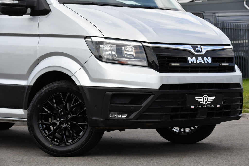 MAN TGE 3.140 35 2.0 L3H3 PB Edition Adaptieve Cruise, Carplay, Camera, Clima, NAVI, 140pk Automaat, Massage stoel, Uniek! 8