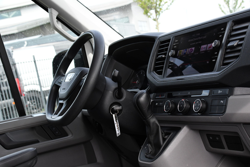 MAN TGE 3.140 35 2.0 L3H3 PB Edition Camera, Cruise, Carplay, Automaat, Sensoren, LED, 140pk, Multimedia, Sensoren, Trekhaak, 13