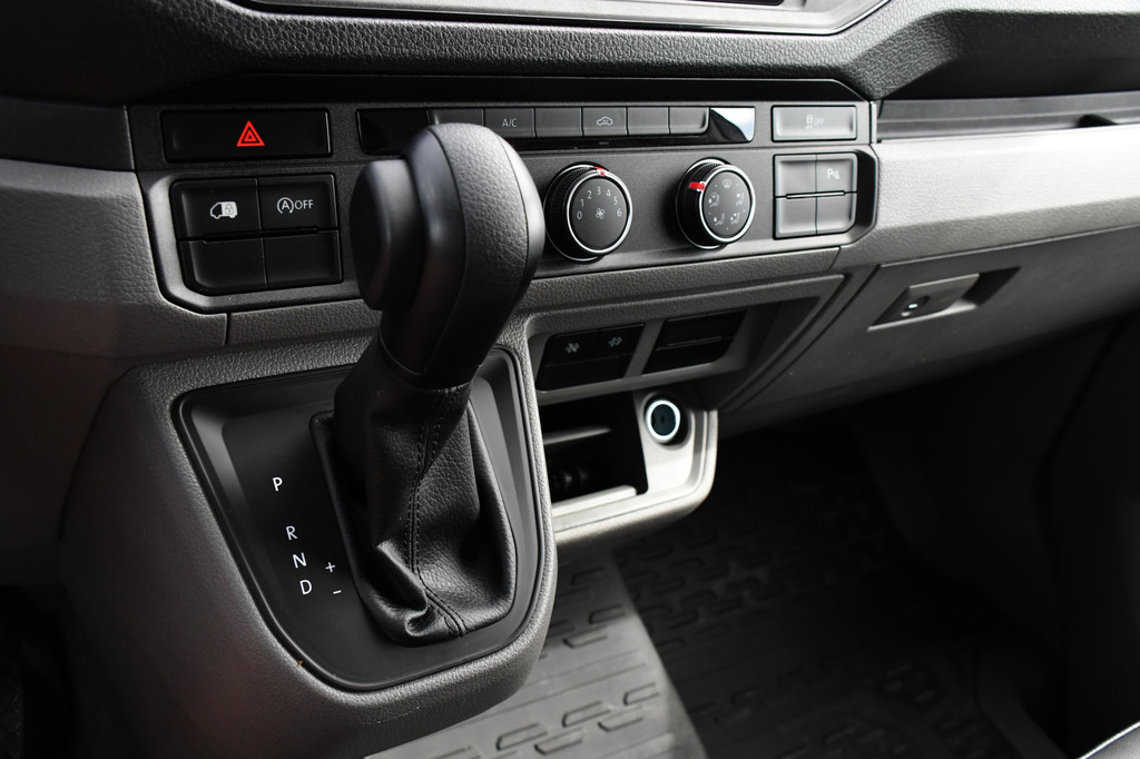 MAN TGE 3.140 35 2.0 L3H3 PB Edition Camera, Cruise, Carplay, Automaat, Sensoren, LED, 140pk, Multimedia, Sensoren, Trekhaak, 21