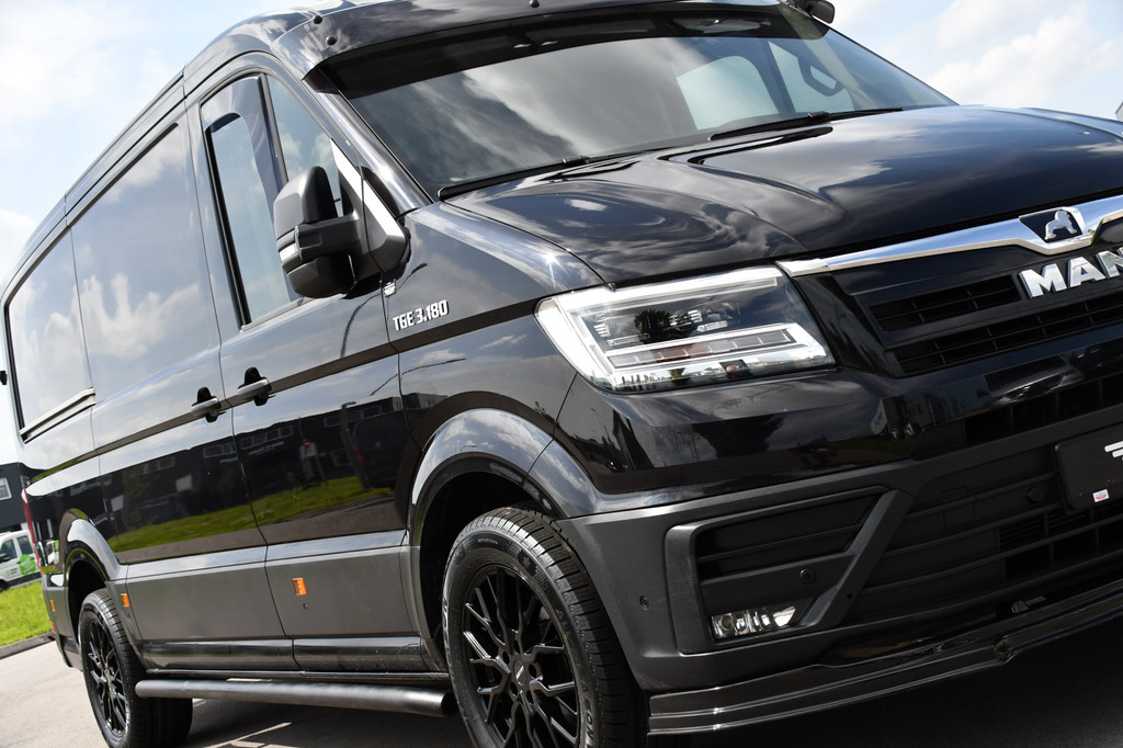 MAN TGE 3.180 35 2.0 L3H2 Black Edition Full Options! Adaptieve Cruise, Camera, Carplay, Clima, 177pk, LED, 2 x Schuifdeur, Automaat, Uniek! 21