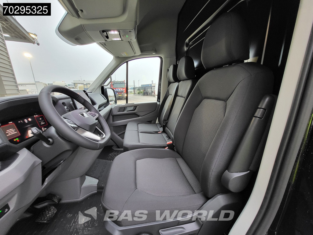 MAN TGE 3.180 Automaat 2025 model Facelift Black Edition L3H3 Trekhaak ACC LED Navi Camera Parkeersensoren Euro6 L2H2 11m3 Airco Trekhaak 15