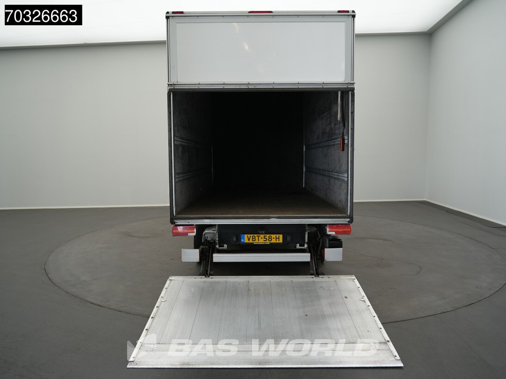 MAN TGE 3.180 Automaat Laadklep 180PK Bakwagen Navi Airco Cruise Camera DHollandia Euro6 Meubelbak Koffer Airco Cruise control 7