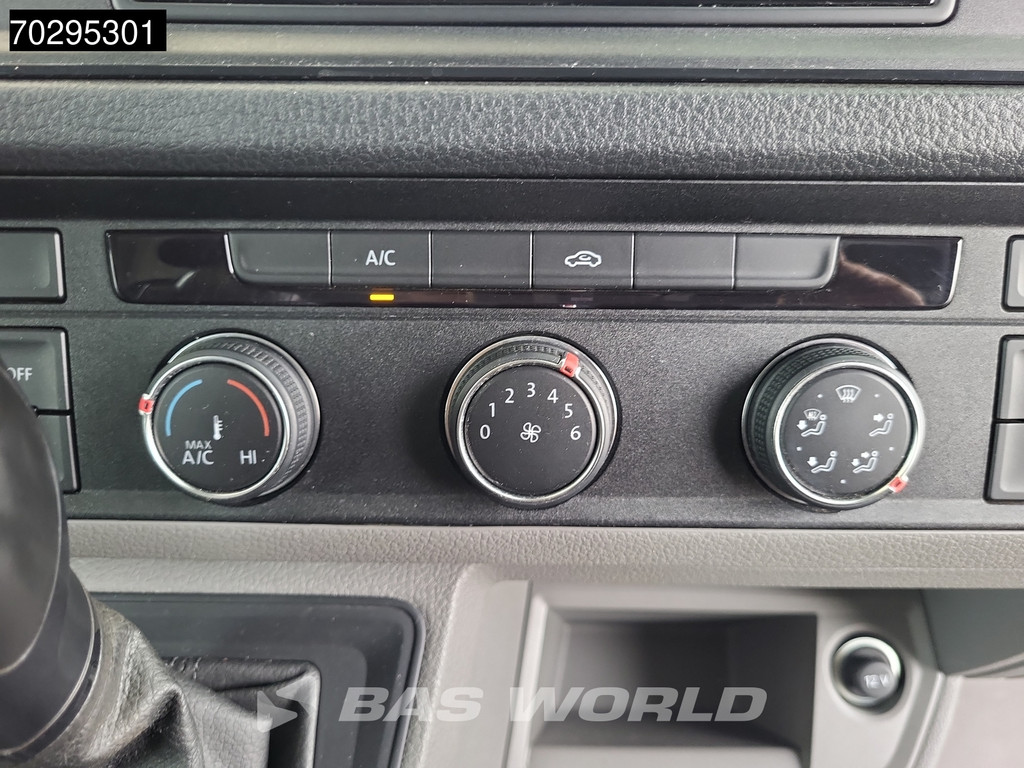 MAN TGE 3.180 Automaat Laadklep 3.5t trekhaak Dubbellucht Lat om Lat Zijdeur Navi Bakwagen Meubelbak Koffer Airco Trekhaak Cruise control 17