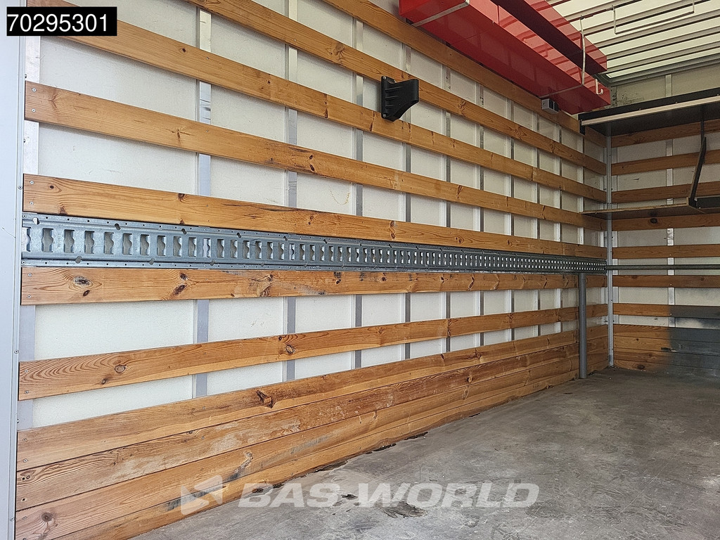 MAN TGE 3.180 Automaat Laadklep 3.5t trekhaak Dubbellucht Lat om Lat Zijdeur Navi Bakwagen Meubelbak Koffer Airco Trekhaak Cruise control 8