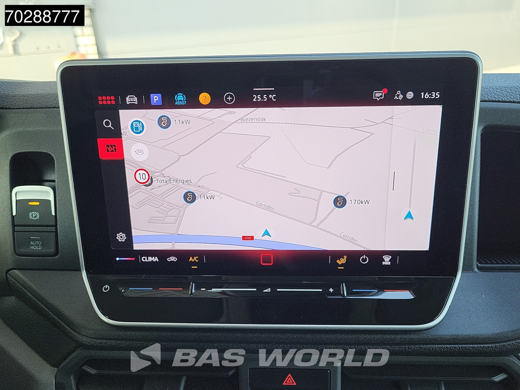 MAN TGE 3.180 Automaat Laadklep Bakwagen 2025 Facelift Navi LED Airco Cruise Euro6 Meubelbak Koffer 21m3 Airco Cruise control 17