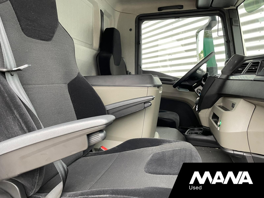 MAN TGL 12.220 Automaat Bakwagen Dhollandia Laadklep Lat om Lat Camera 11