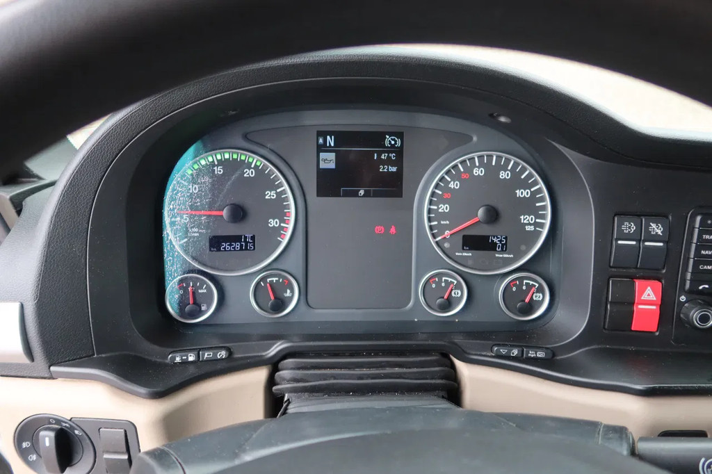 MAN TGM TGM 12.250 Dhollandia 2.000 kg Geisoleerde bak. Volledige luchtvering 7