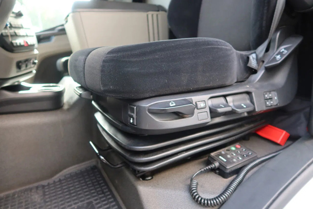 MAN TGM 15.290 Bak + klep Full air suspension Euro 6 Automaat 14