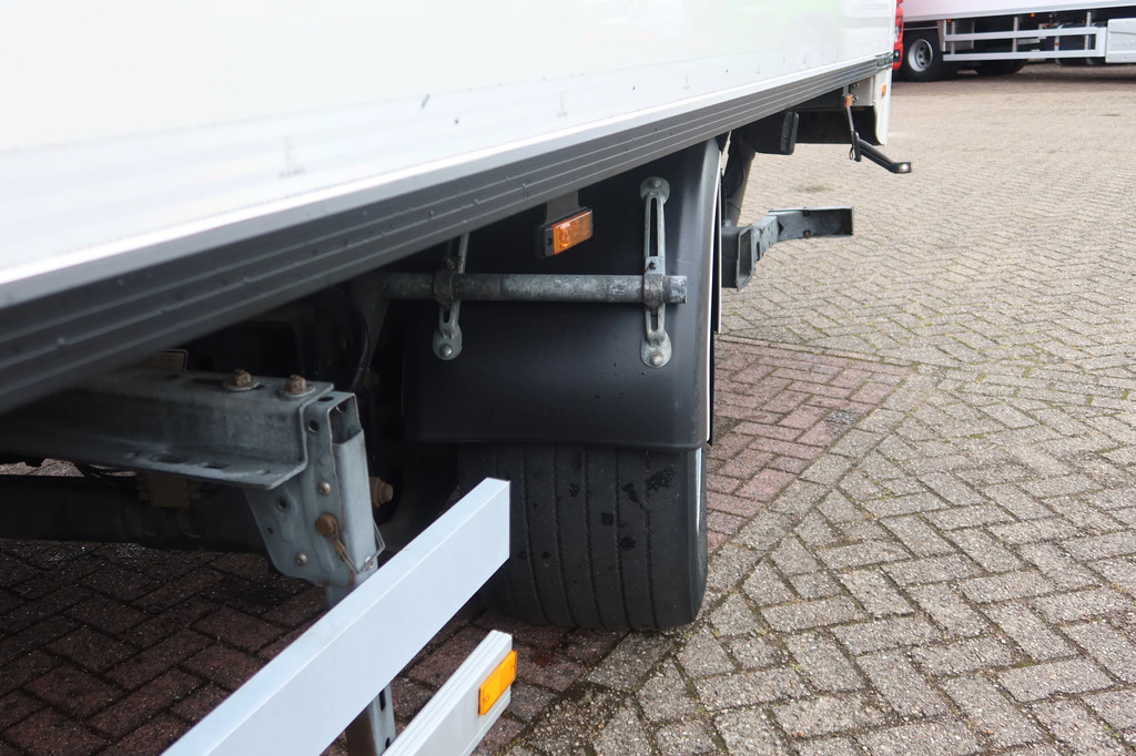 MAN TGM 15.290 Trekker + Heiwo city trailer geisoleerd + klep DHollandia 2000kg 20