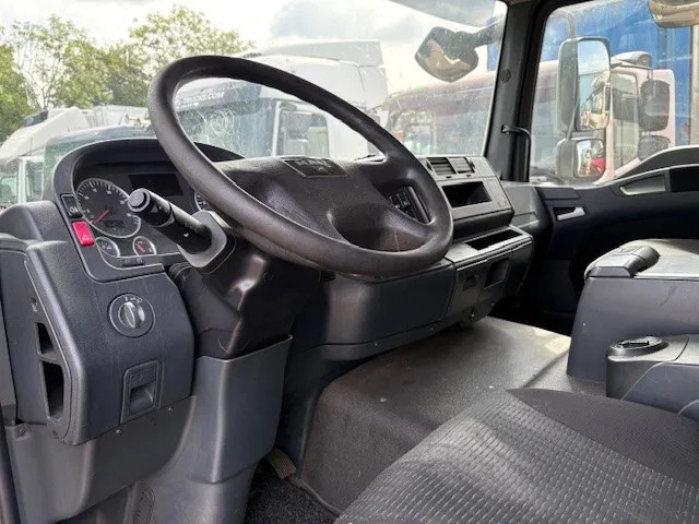 MAN TGM 18.250 BL WITH PLYWOOD CLOSED BOX AND LOADING PLATFORM (EURO 5 / AS-TRONIC / AIRCONDITIONING / COMPLETE SPOILERSET / ENGINE PROBLEM!!) 7