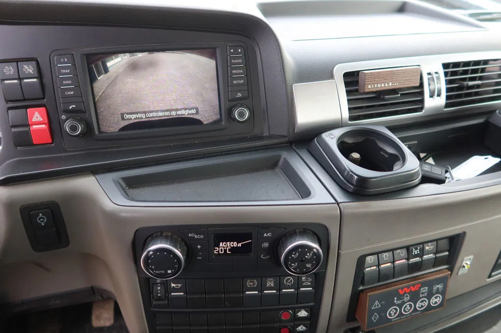 MAN TGS 33.420 2 Zijdige kipper + kraan 6x6 Stuur as 10