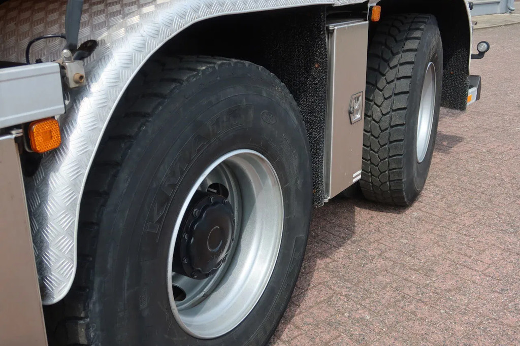 MAN TGS 33.420 2 Zijdige kipper + kraan 6x6 Stuur as 14