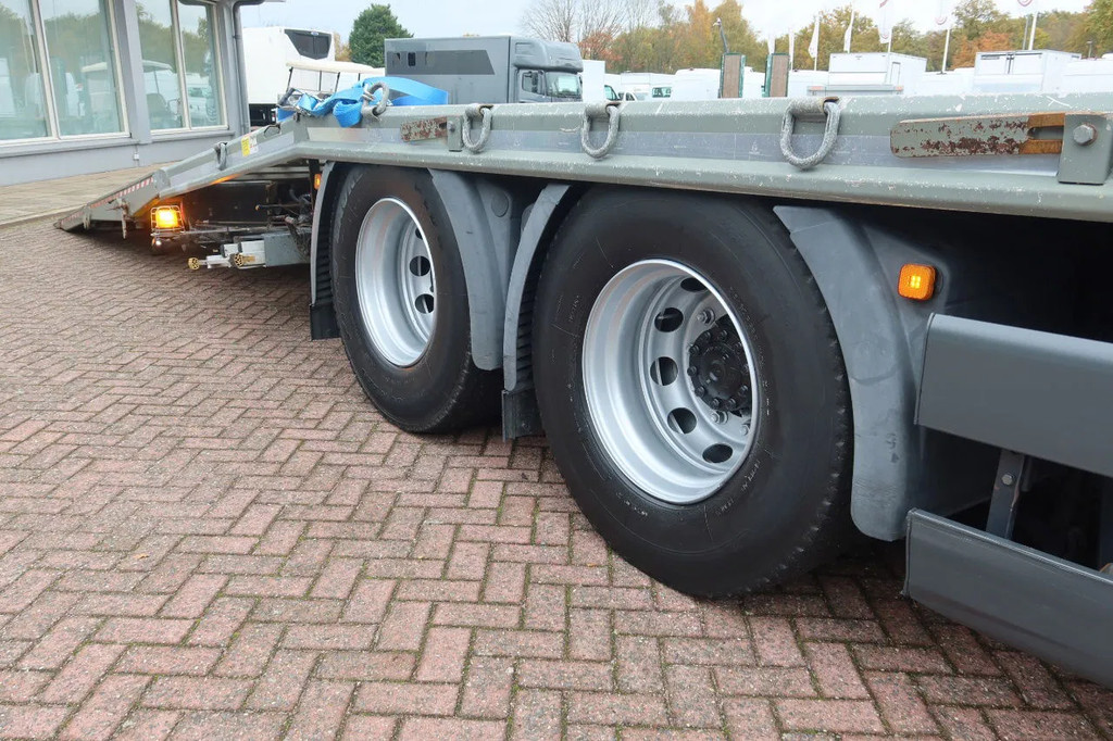 MAN TGS 35.360 Oprijwagen + HIAB 228 E3 Kraan 8x2 20