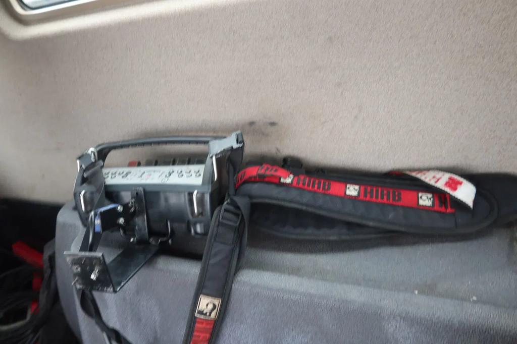 MAN TGS 35.360 Oprijwagen + HIAB 228 E3 Kraan 8x2 7