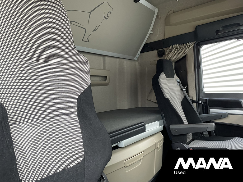 MAN TGX 18.470 4x2 BLS Sideskirts Koelkast Standkachel 17