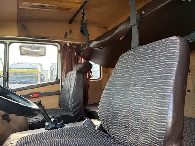 Mercedes-Benz 1117 K 6-CILINDER SLEEPERCAB (8 WHEEL NUTS / FULL STEEL SUSPENSION / MANUAL GEARBOX) 10