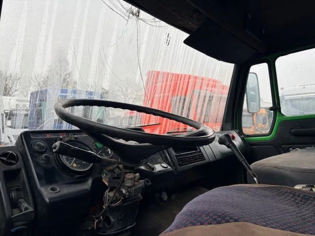 Mercedes-Benz 1617 C 4x2 KIPPER WITH CRANE (6-CILINDER ENGINE / MANUAL GEARBOX / FULL STEEL SUSPENSION) 12