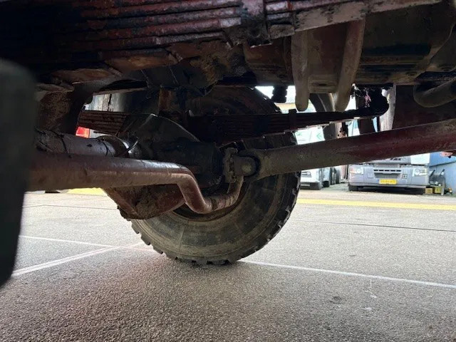 Mercedes-Benz 1922 AK 4x4 V6 WITH ONLY 128.500 KM!! AND HMF 1003K2 CRANE (MANUAL GEARBOX / FULL STEEL SUSPENSION / REDUCTION AXLE / P.T.O. / ETC.) 10