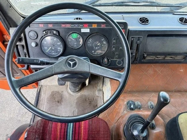 Mercedes-Benz 1922 AK 4x4 V6 WITH ONLY 128.500 KM!! AND HMF 1003K2 CRANE (MANUAL GEARBOX / FULL STEEL SUSPENSION / REDUCTION AXLE / P.T.O. / ETC.) 17