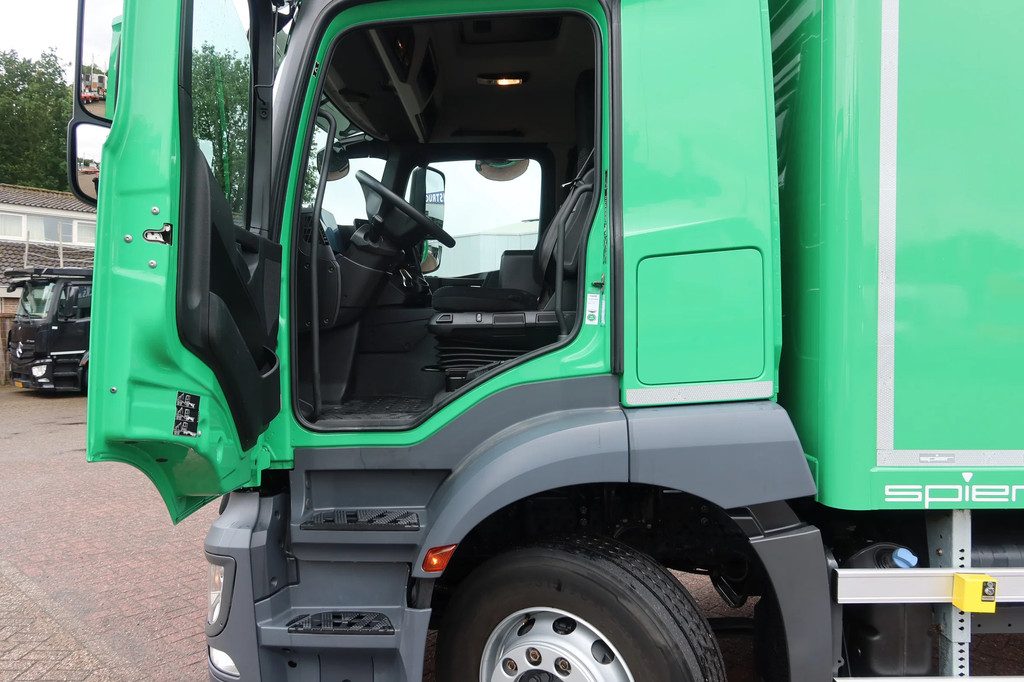 Mercedes-Benz Actros 1824 L Bakwagen + Laadklep 2000 kg 10