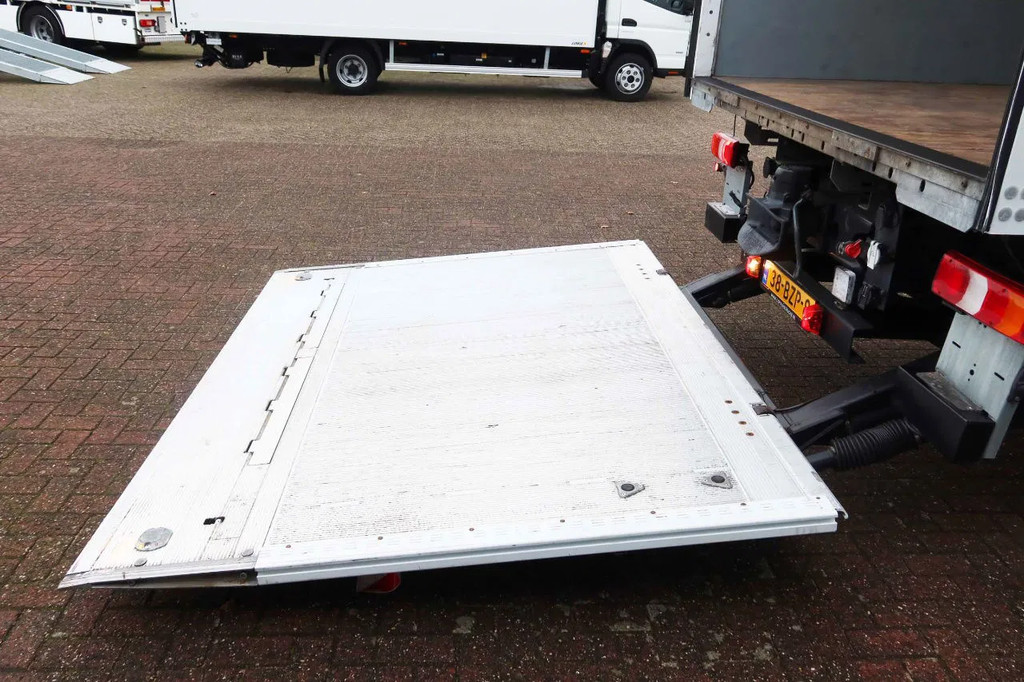 Mercedes-Benz Actros 1840 L Bakwagen + Bar klep 2000 KG + Geïsoleerde bak 9