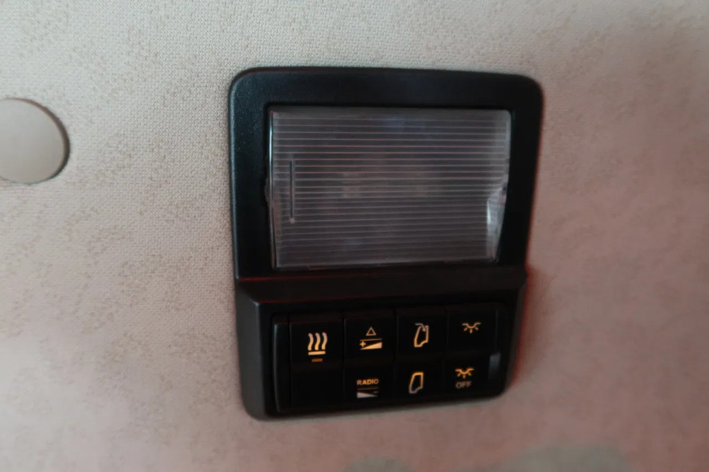 Mercedes-Benz Actros 1924 L Bak + Dhollandia klep 2000 KG + extra accu set. 20