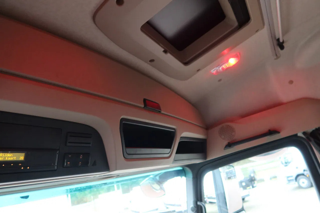 Mercedes-Benz Actros 1924 L Bak + Dhollandia klep 2000 KG + extra accu set. 21