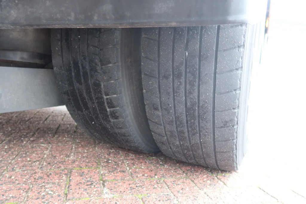 Mercedes-Benz Actros 1924 L Bak + Dhollandia klep 2000 KG + extra accu set. 9