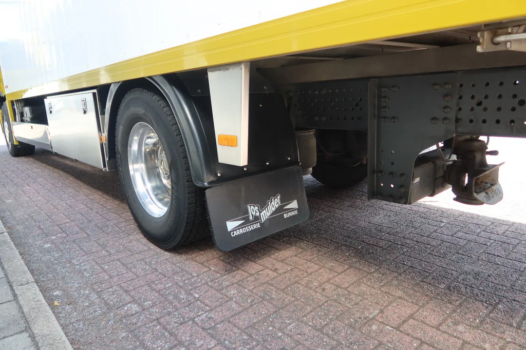 Mercedes-Benz Actros 1933 L Aluminium Bakwagen , Horse / tracing truck. Met deuren + 1 bed. 19