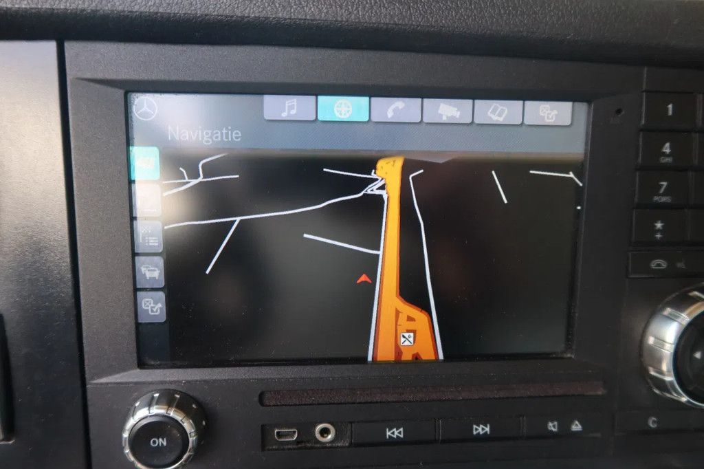 Mercedes-Benz Actros 1933 L Aluminium Bakwagen , Horse / tracing truck. Met deuren + 1 bed. 7